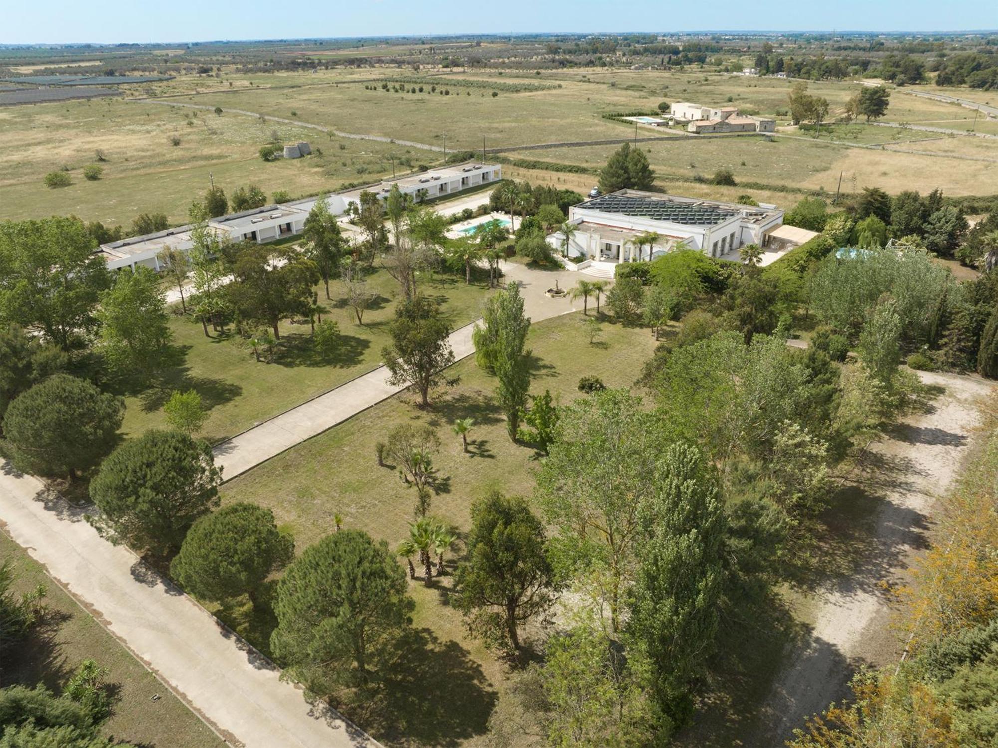 Hotel Le Muse Carpignano Salentino Buitenkant foto